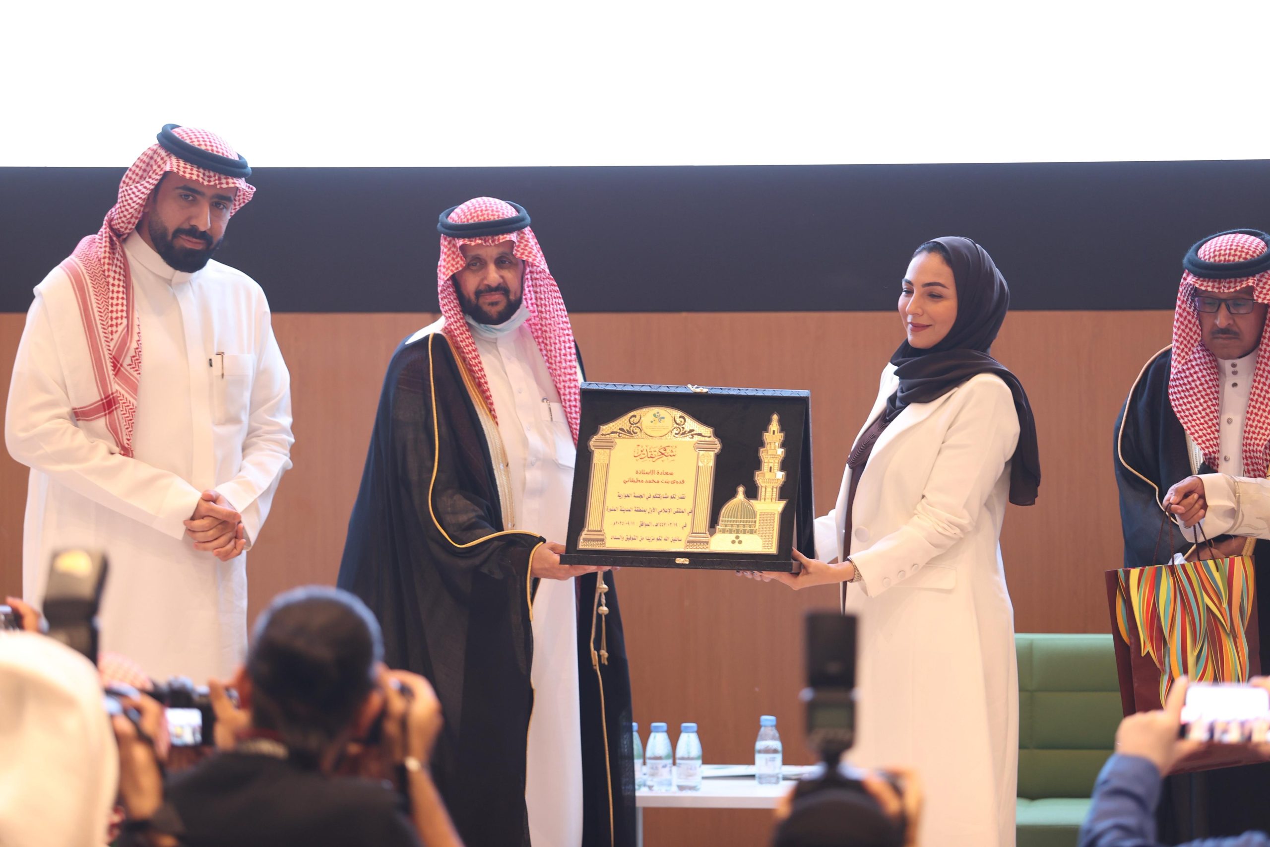 53d9c43e-e5e0-489c-8558-95a38df904a3-scaled